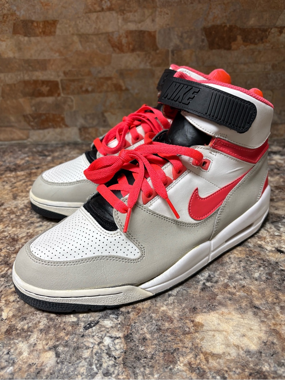 Nike Air Revolution 2007 303905-181 Size 9